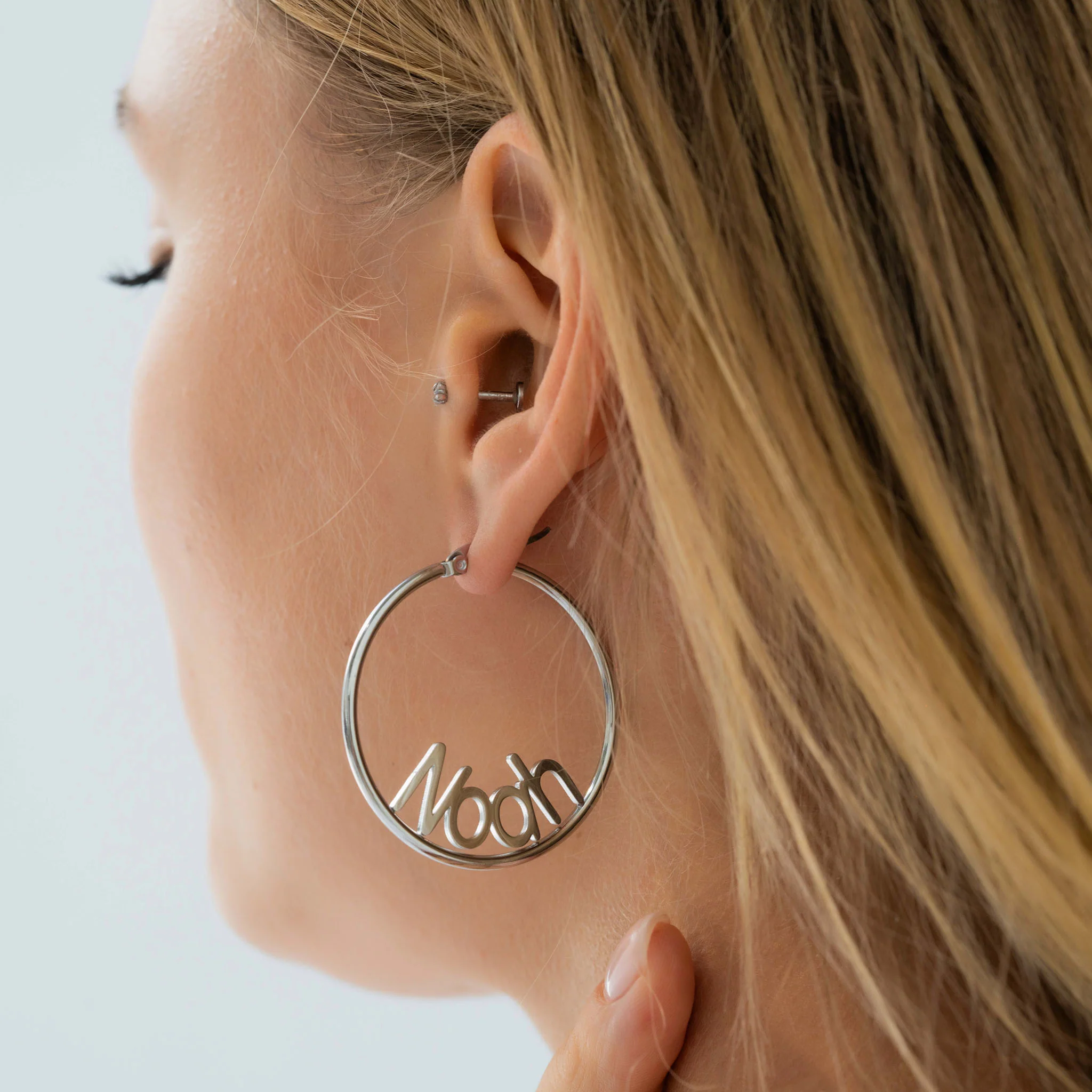 BOUCLES D'OREILLES CRÉOLES FERMÉES JUSQU'À 2 PRÉNOMS - Image 4