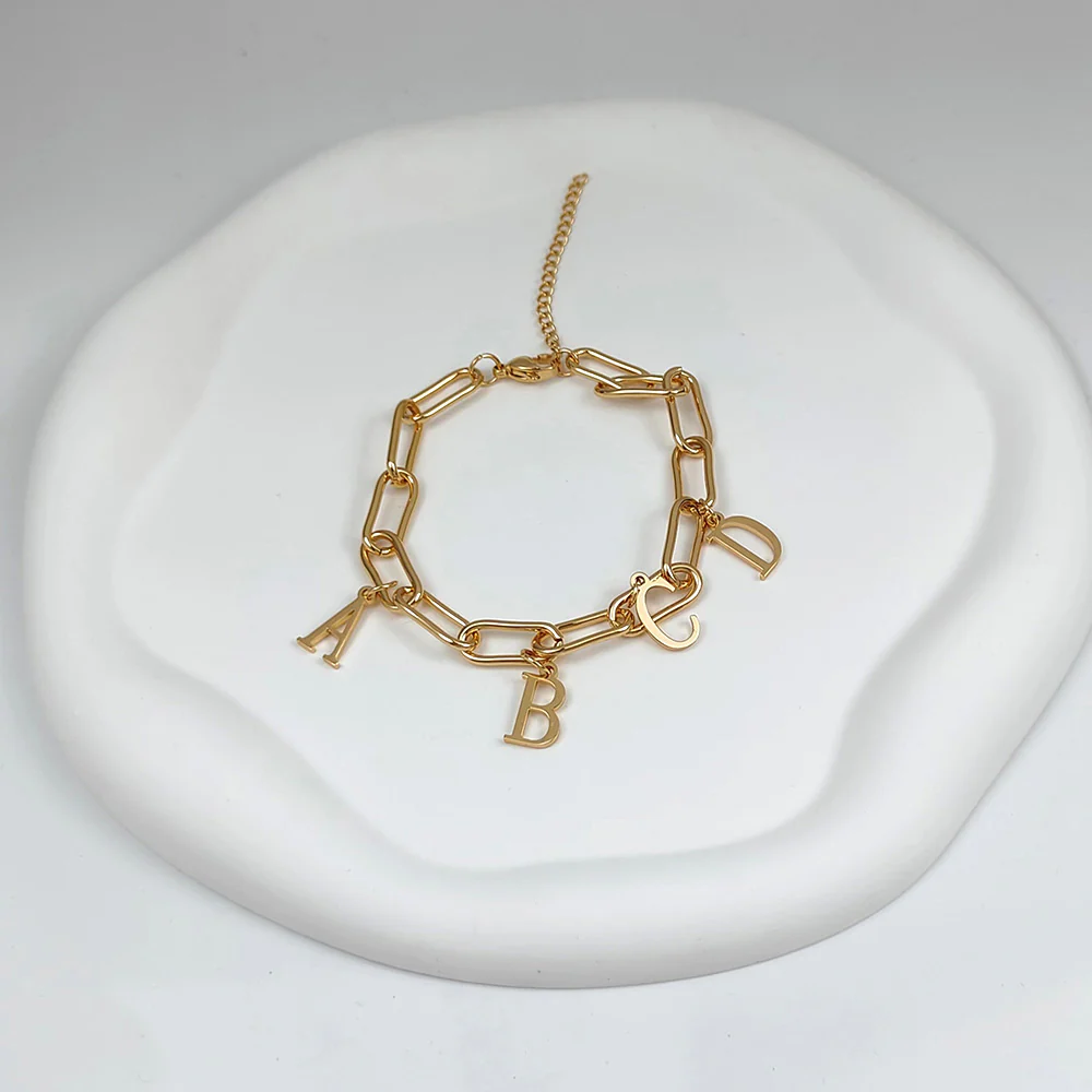 BRACELET JUSQU'À 9 INITIALES